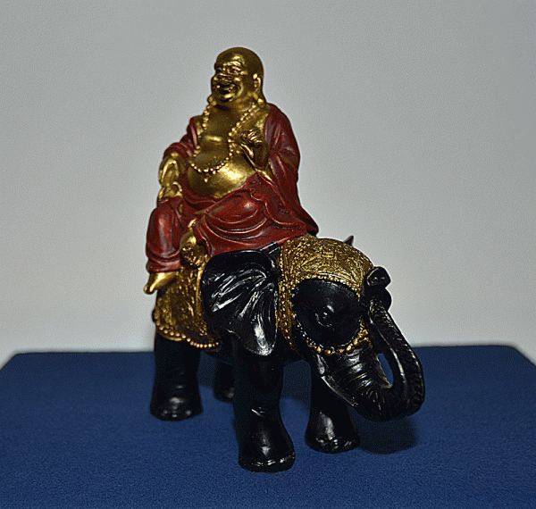 Lachender Buddha reitet auf Elefant (Figur 1) Höhe: 13,5 cm