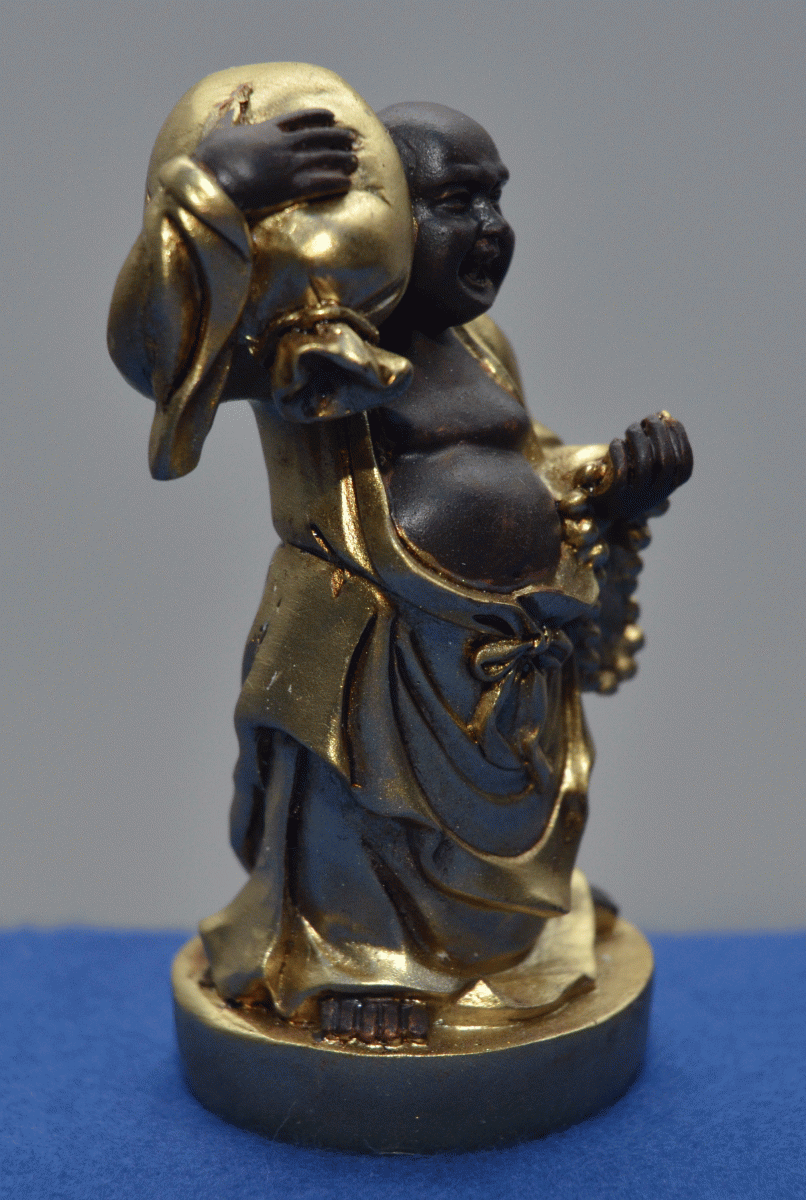 Lachender Buddha (Figur 8) Höhe: 7.5 cm